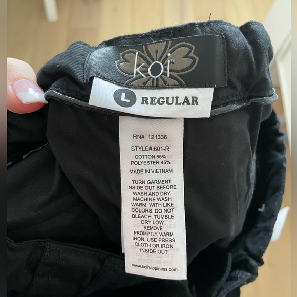 NWT koi men’s size L scrub pants in black - Picture 2 of 7